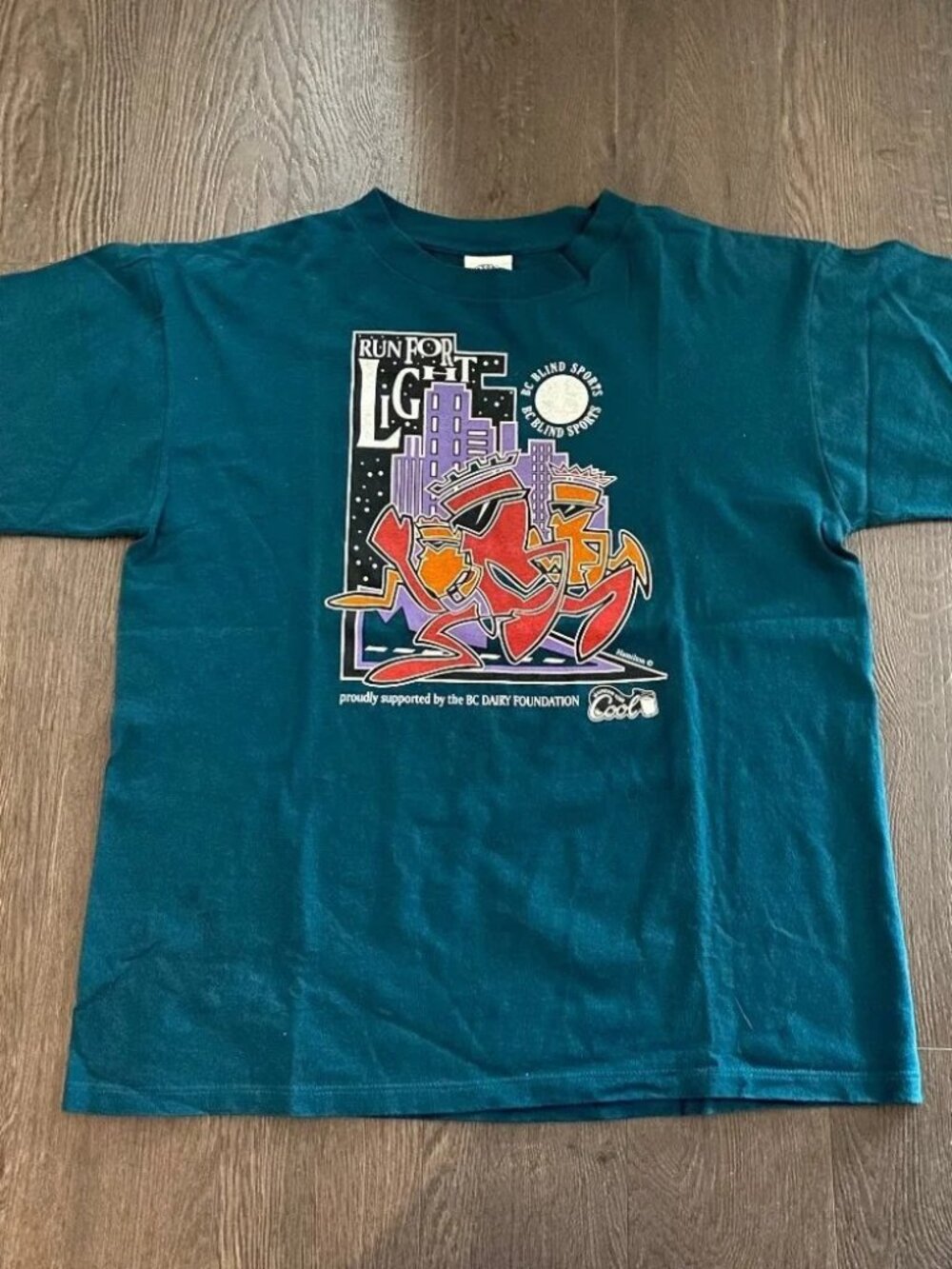 vintage 90s BC blind sports BC hamilton sport prints tshirt size Medium